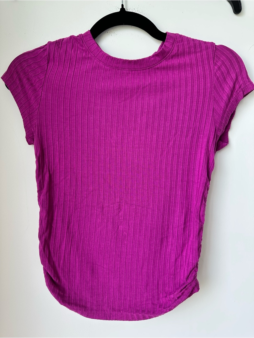 Calvin Klein Jeans Ribbed Short Sleeve Top in Fuchsia